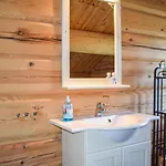 Beautiful In With Kitchen Holiday home *